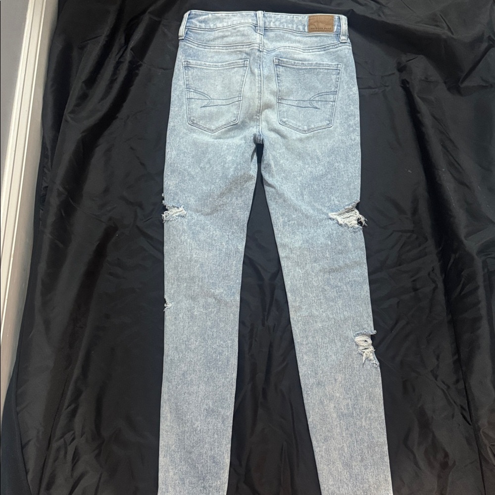 American Eagle Outfitters Light Blue Ripped Skinny Jeans - Picture 2 of 3